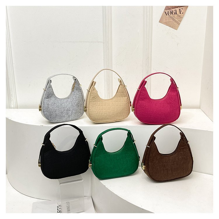 198g Weight Nylon Lining Material Sewing Thread Fashion Element Zipper Closure Type Single Shoulder Strap Strap Type Handbag Bags Type Holiday, Daily Occasion Polyester Material Solid Color Pattern All Seasons Season Women's Gender Classic Style, Streetwear Style Square Shape Medium Size Women's Medium Polyester Solid Color Classic Style Streetwear Sewing Thread Square Zipper Handbag 19