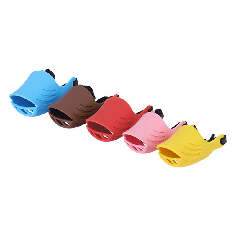 Рукав для рта собаки мягкий и удобный. Он не будет затвердеть и деформироваться зимой. Он пищевой с силиконовым рукавом для утиного рта ночью.