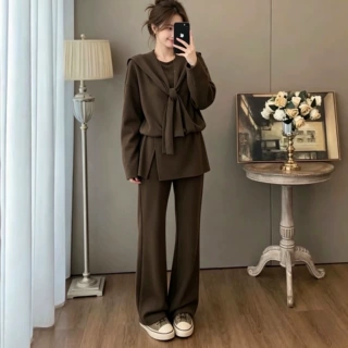 8805现货玖了个玖早秋极简百搭披肩屁帘设计卫衣微喇裤套装
