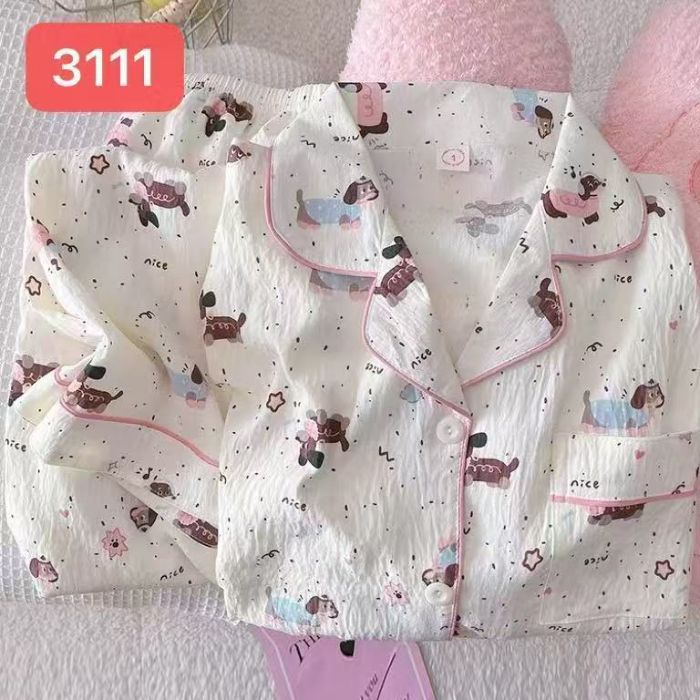 Comercio exterior nube transfronteriza algodón de tres piezas pantalones cortos de manga corta pantalones pijamas de verano ropa a domicilio rebeca de dibujos animados solapa
