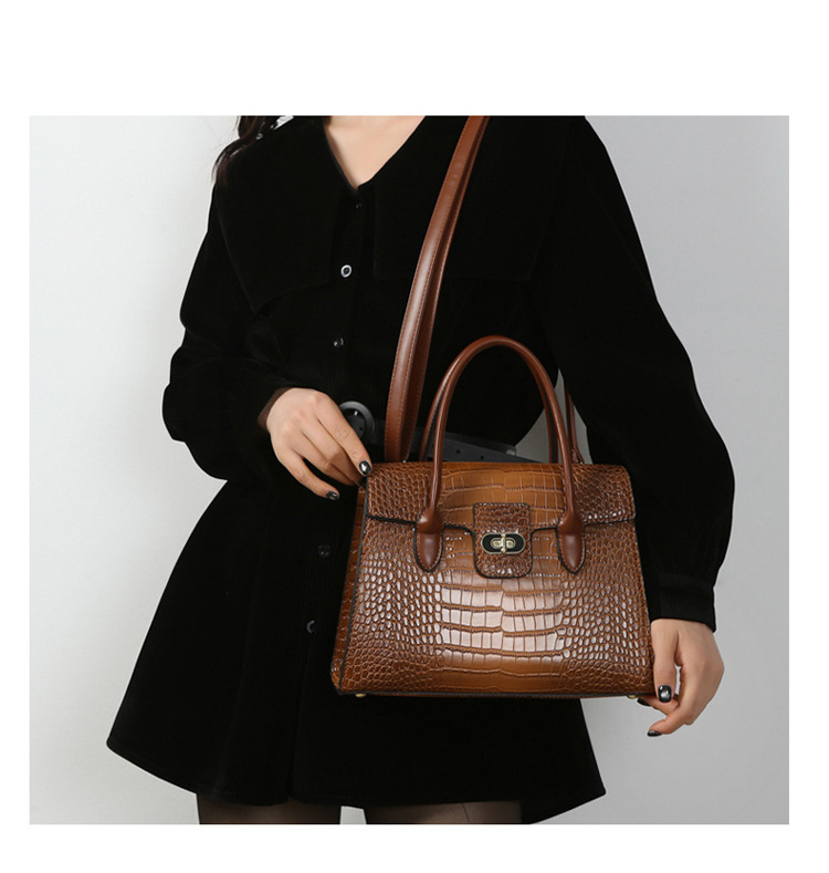 1325g Weight Polyester Lining Material Sewing Thread Fashion Element Zipper Closure Type Double Handle , Sling Strap Strap Type Crossbody Bag Bags Type Casual, Business, Daily Occasion Pu Leather Material Crocodile Pattern All Seasons Season Women's Gender Elegant Style Square Shape Women's Pu Leather Crocodile Elegant Sewing Thread Square Zipper Crossbody Bag 17