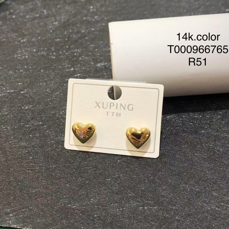 Xuping Europa y los Estados Unidos transfronterizos viento frío chapado 14K color pequeño pendientes de orejas de alto nivel nicho lujoso pendientes de zircón ligero pendientes de orejas