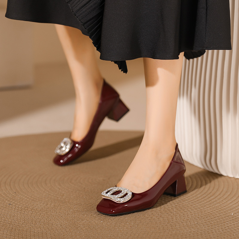 High-End French Square-Toe Patent Leather Rhinestone Shoes for Women, Goatskin Shallow Mouth Burgundy Genuine Leather Thick Heel Retro Mary Jane