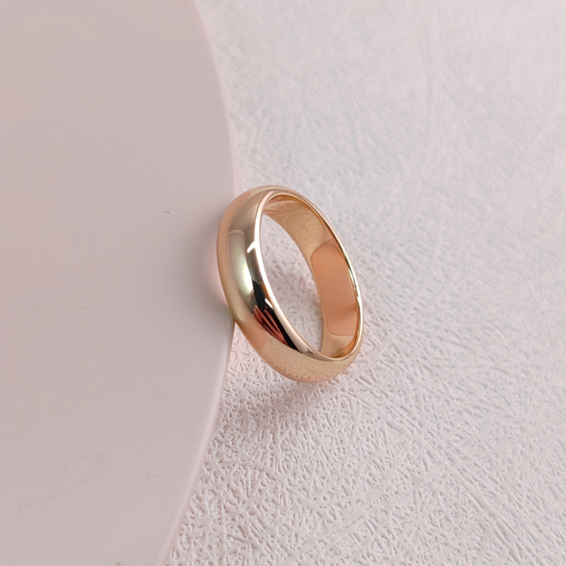 Xuping Shake sonido de mano rápida con anillo de pareja de anillo de anillo de nicho simple coreano para hombres y mujeres