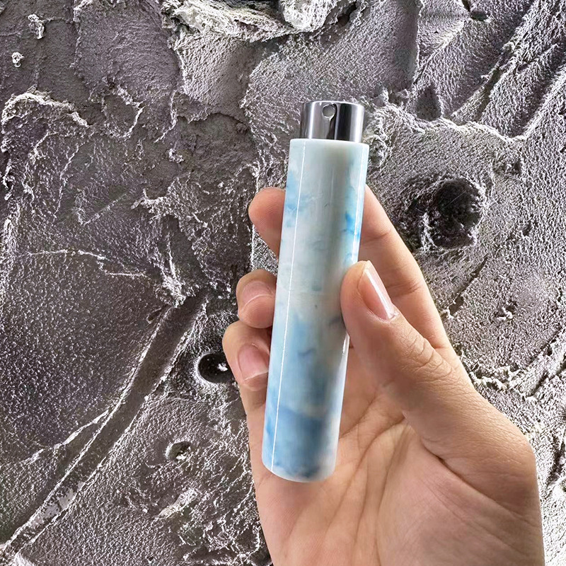 En stock 8/10ml de perfume giratorio sub-botella ambientador oral botella de spray botella de perfume de prensado de alta gama botella de spray bucal