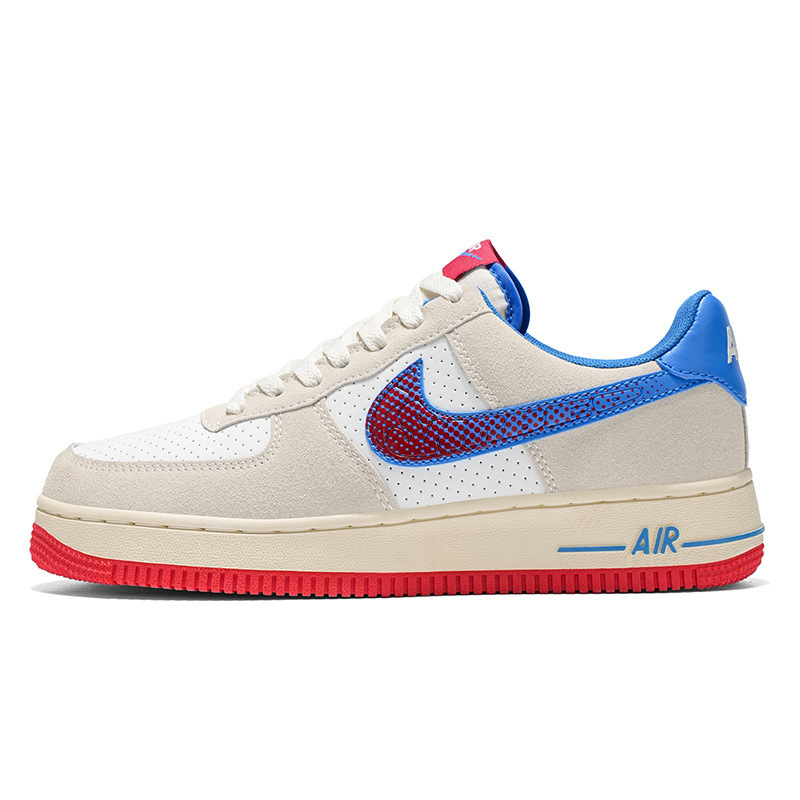 빈 낮은 흰색 파란색 빨간색