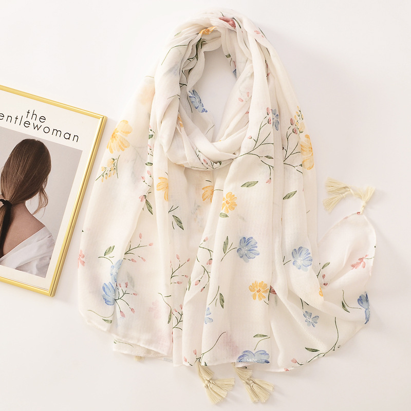 Japonés y coreano dulce fresco elegante flor blanca decoración algodón y lino suave bufanda viaje protector solar Toalla de playa para las mujeres