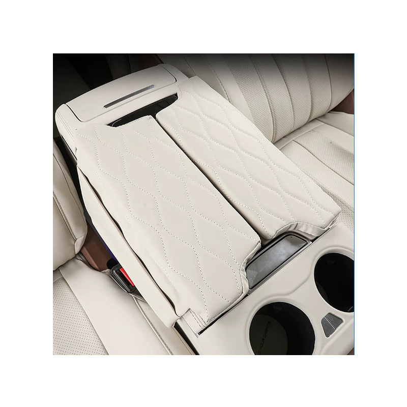 比亜迪夏中央手すり箱に専用に、中控保護マットの内装用品の刺繍装飾を貼ります。|undefined