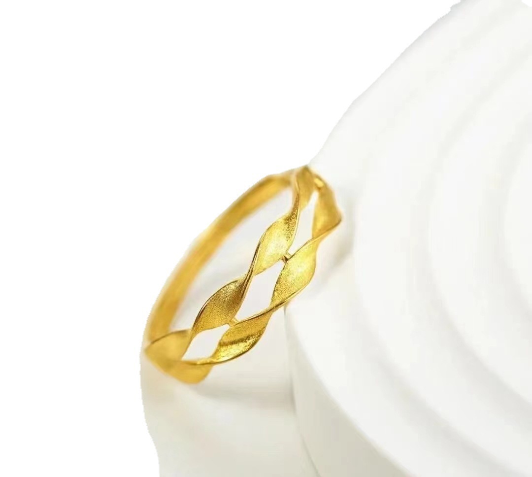  live broadcast ear safety simple wheat ear small female ring wave twist ring Vietnam sand gold does not fade for a long time female_voghion.com
