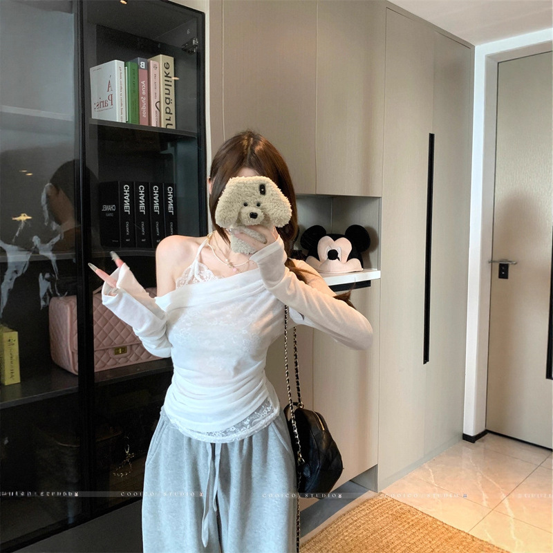 Tongiiuu 尤莉Doll 假两件斜肩荡领长袖T恤女蕾丝挂脖打底衫上衣|undefined