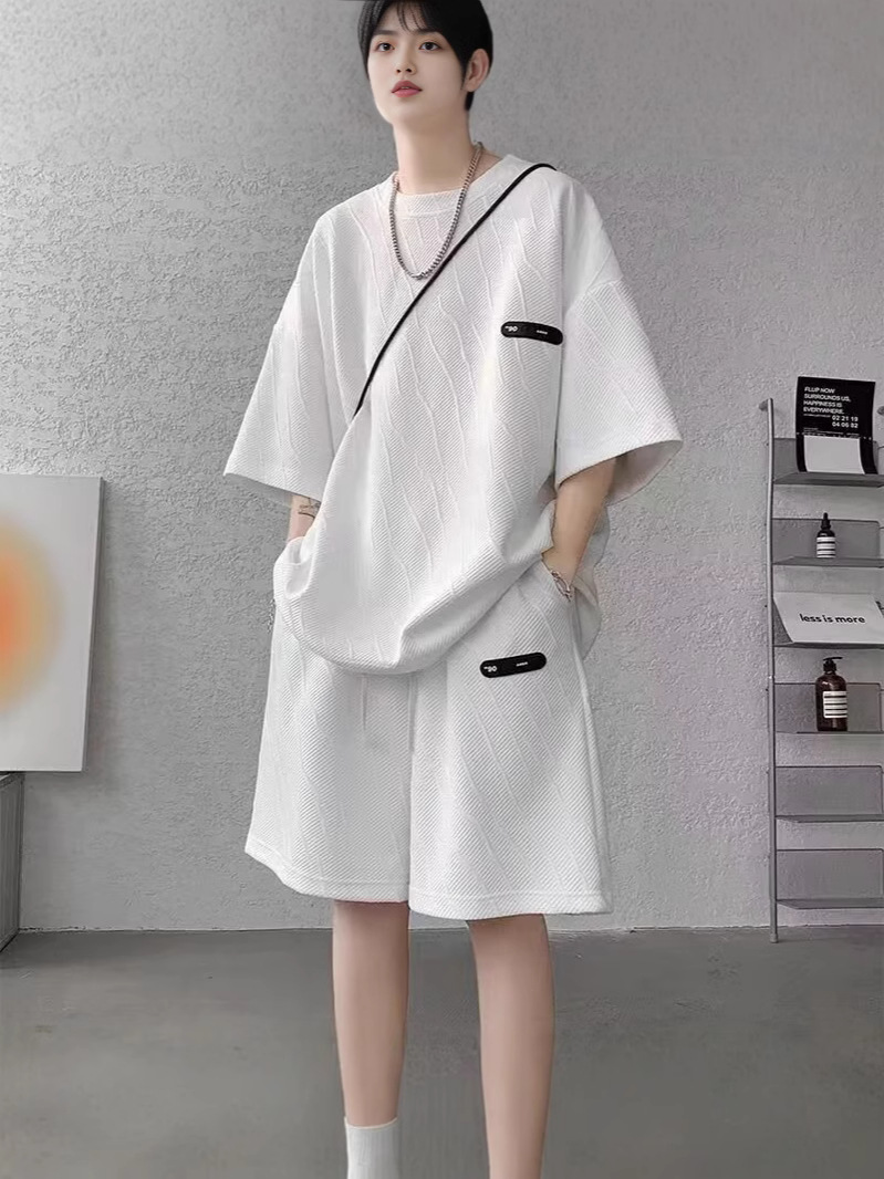 Camisas menos ropa deportiva set hombre de verano mangas cortas camisetas de baloncesto pantalones cortos casuales de dos piezas set de tendencia coreana