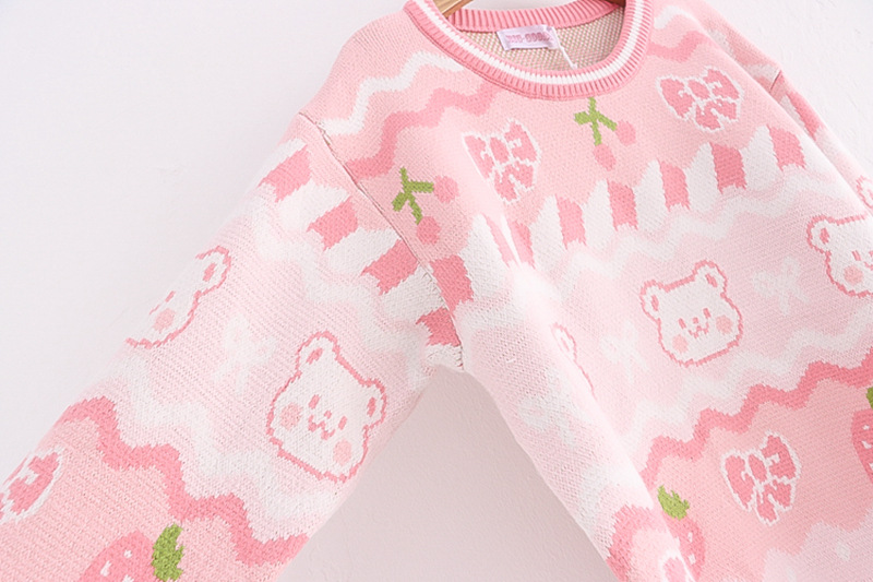 Sweater Image 7