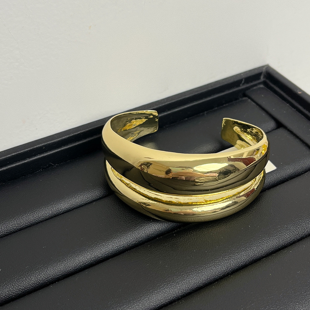 Family Gathering, Date, Tea Party Occasion Alloy Material Modern Style Classic Style Solid Color Alloy Plating Unisex Wide Bracelet