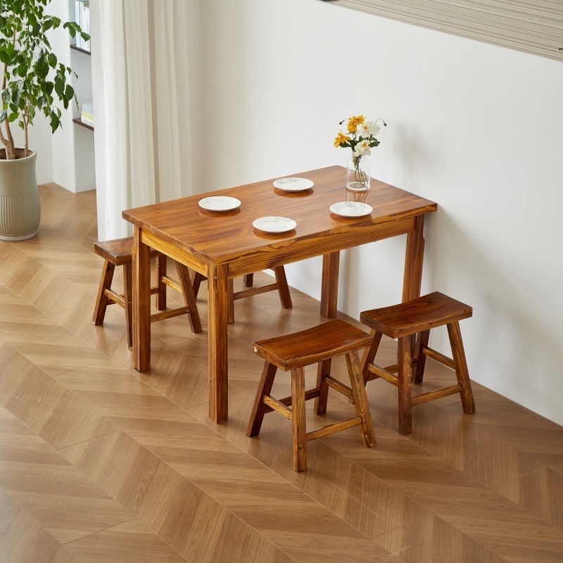 120*60 Один длинный стол и четыре седельных табурета