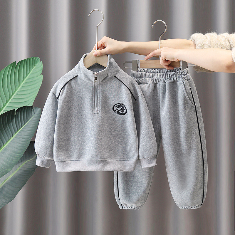 6120 traje de suéter para niños modelos de primavera y otoño 2025 nuevo traje casual de otoño para niños de dos piezas deportivas para bebés de estilo occidental