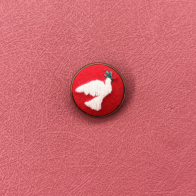 Bordado hecho a mano DIY creativo broche joyería de dibujos animados lindo insignia accesorios niños pareja regalo