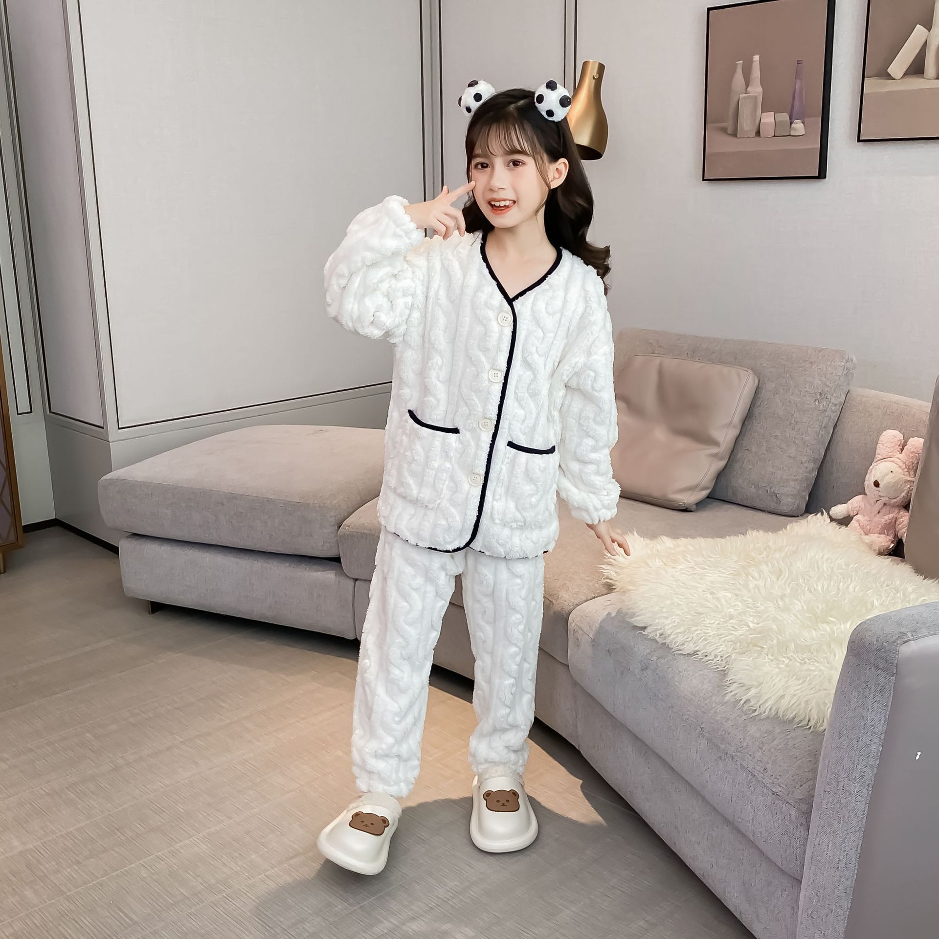 麻のカーディガン白