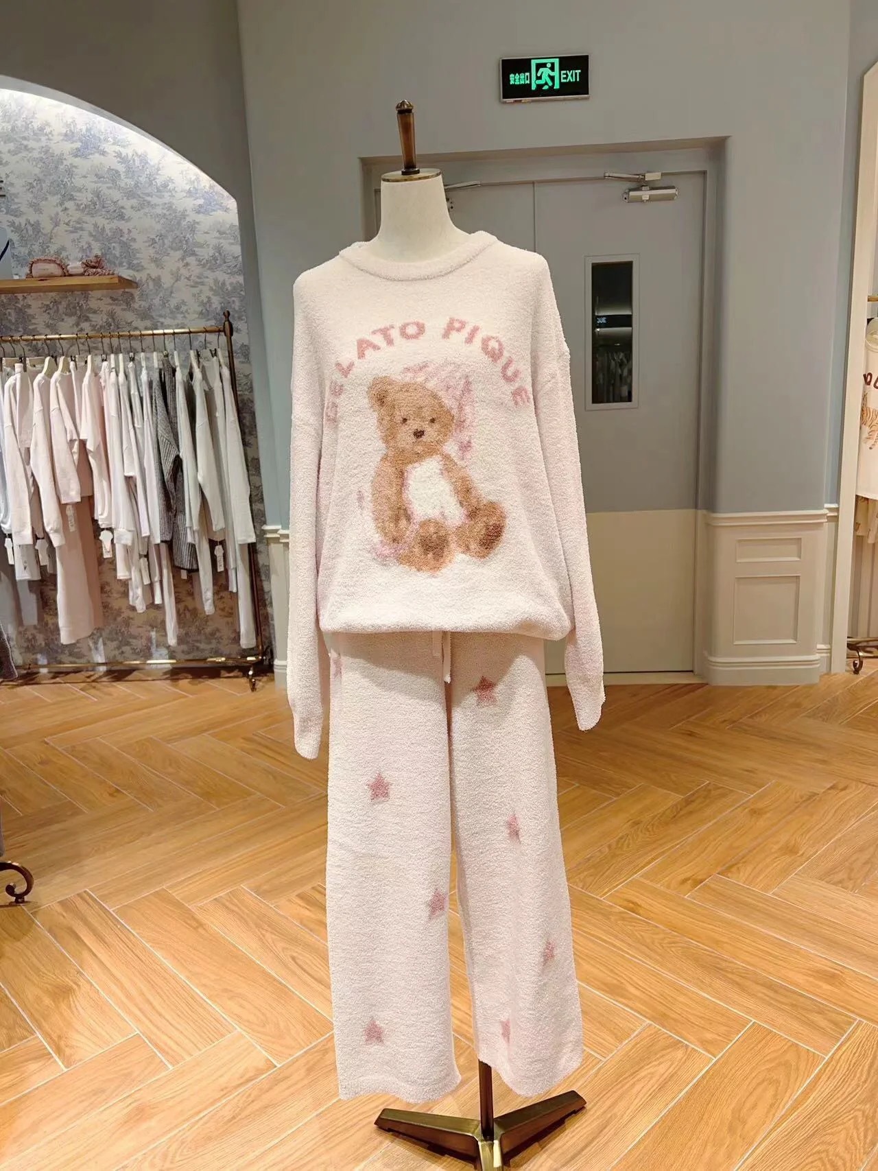 굿나잇 베어 핑크 슈트 여성용