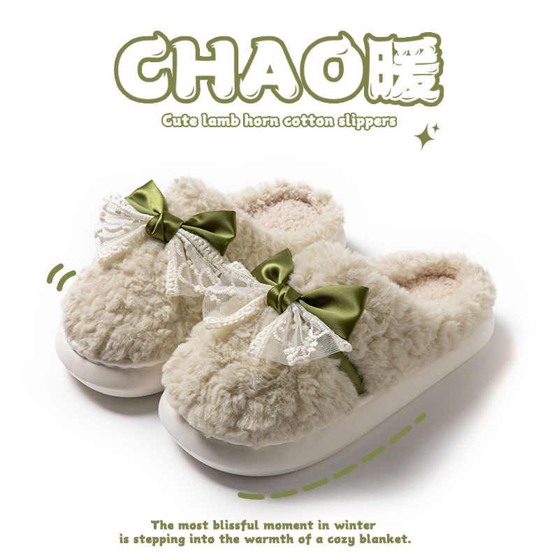 Zapatillas de algodón para hombres y mujeres en otoño y invierno se pueden usar en el exterior para el hogar interior antideslizante con una base gruesa y cálida.