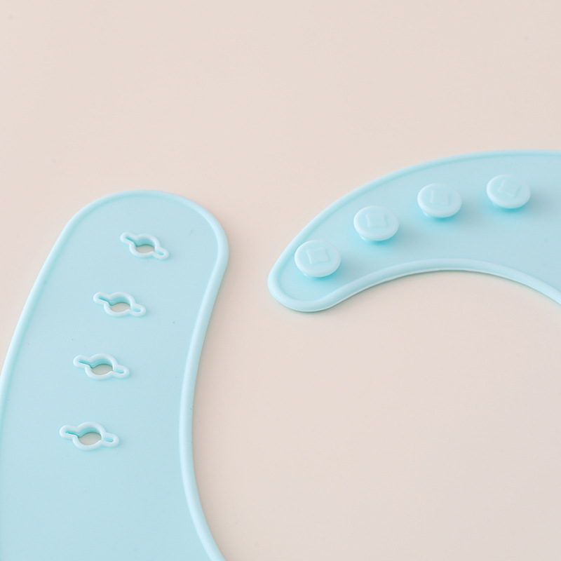 Juego de vajilla de silicona para bebés, vajilla de alimentación para bebés recién nacidos, plato de comedor de rejilla dividida de silicona, babero de tazón de alimentos al por mayor