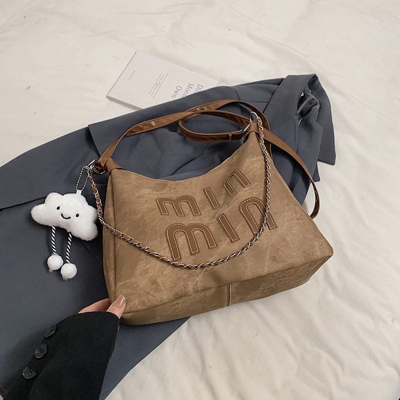 Colgante de cinturón marrón