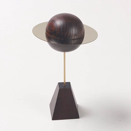 金属工艺品;树脂工艺品;水晶工艺品