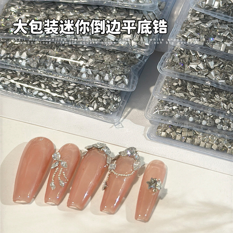 네일 아트 액세서리 1440개 미니 뒤집힌 지르콘 투명 흰색 특수 모양의 다이아몬드 폭발 플랫 바닥 네일 아트 다이아몬드 전체 팩