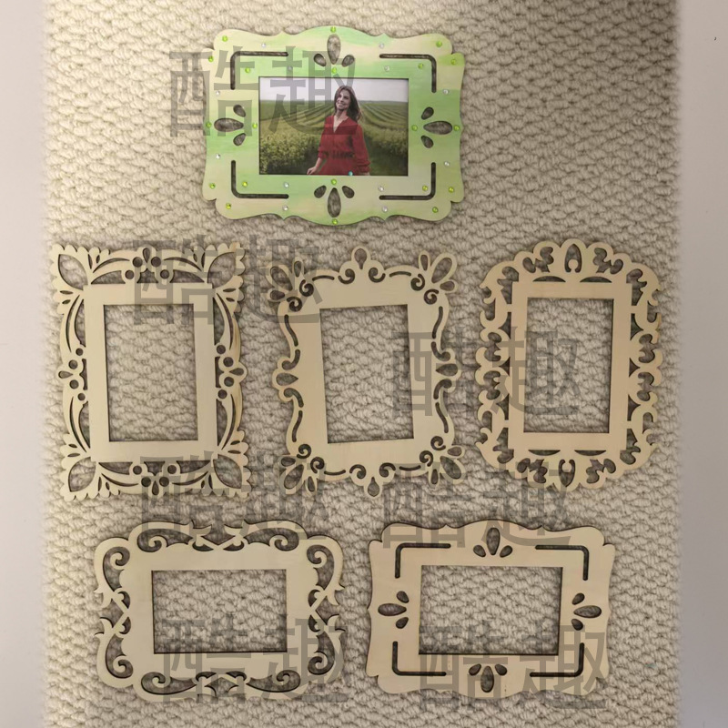 Amazon's Best-Selling Wooden Unfinished Retro Cut Out Photo Frame DIY Painting Display Picture Saving Christmas Pendant