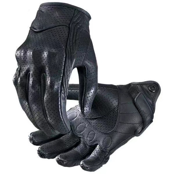 구멍이 있는 검정색