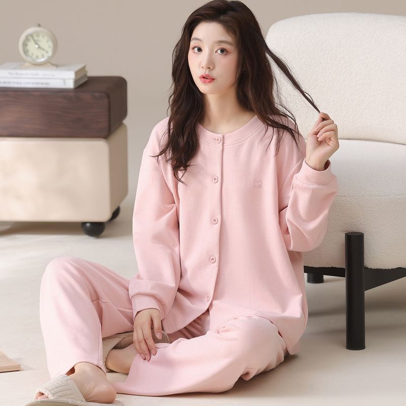 Autumn Warm Thermal Velvet Pajamas for Women, Autumn and Winter Style, Thin Velvet Long-Sleeve, Thickened, High-End Home Wear, Comfortable Solid Color Set Autumn Warm Thermal Velvet Pajamas for Women, Autumn and Winter Style, Thin Velvet Long-Sleeve, Thickened, High-End Home Wear, Comfortable Solid Color Set