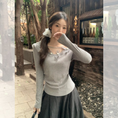 纯欲圆领立体花朵网纱长袖T恤女2025年早秋褶皱掐腰拼接上衣