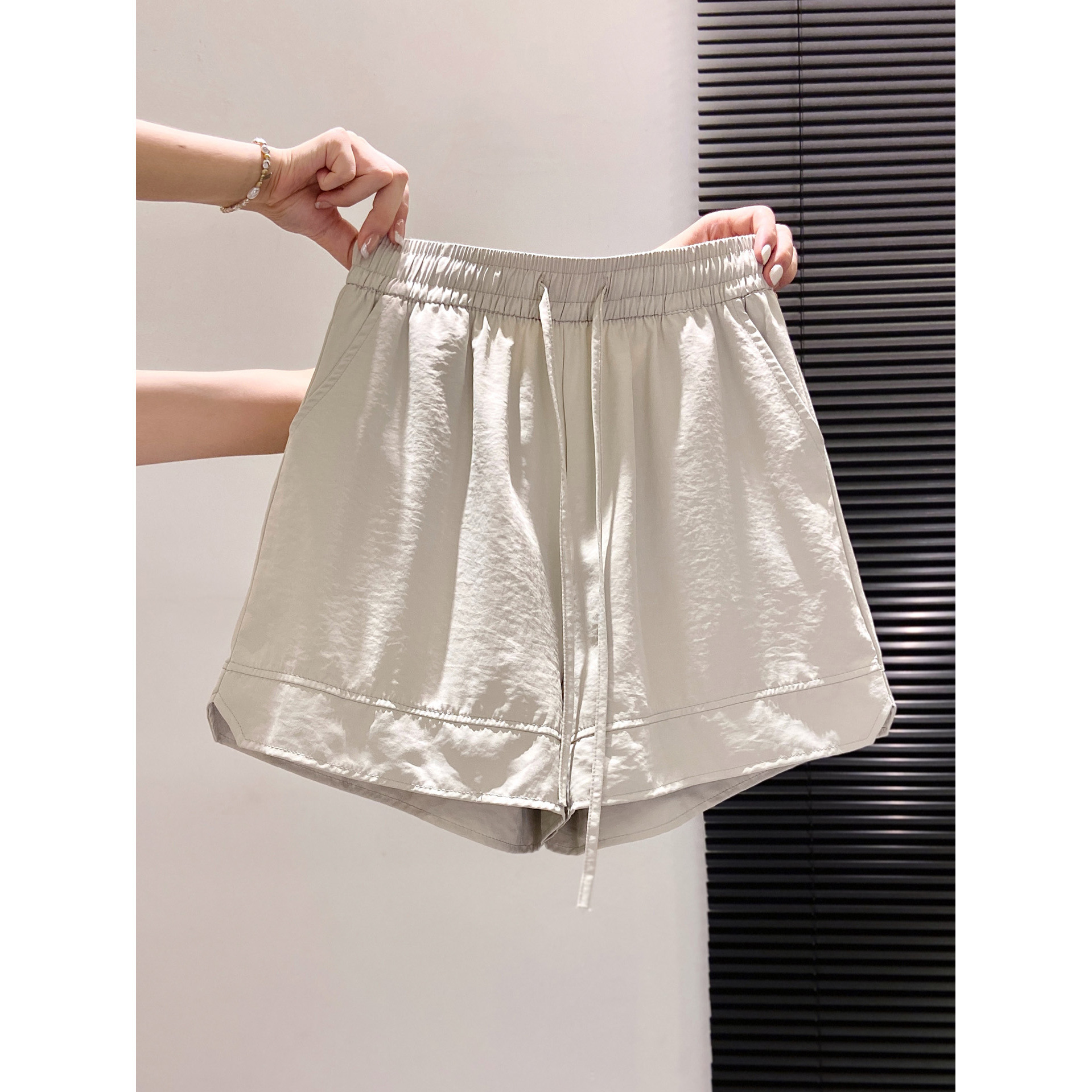 欧货薄款冰丝山本短裤女夏季2026新款宽松小个子高腰显瘦时尚裤子