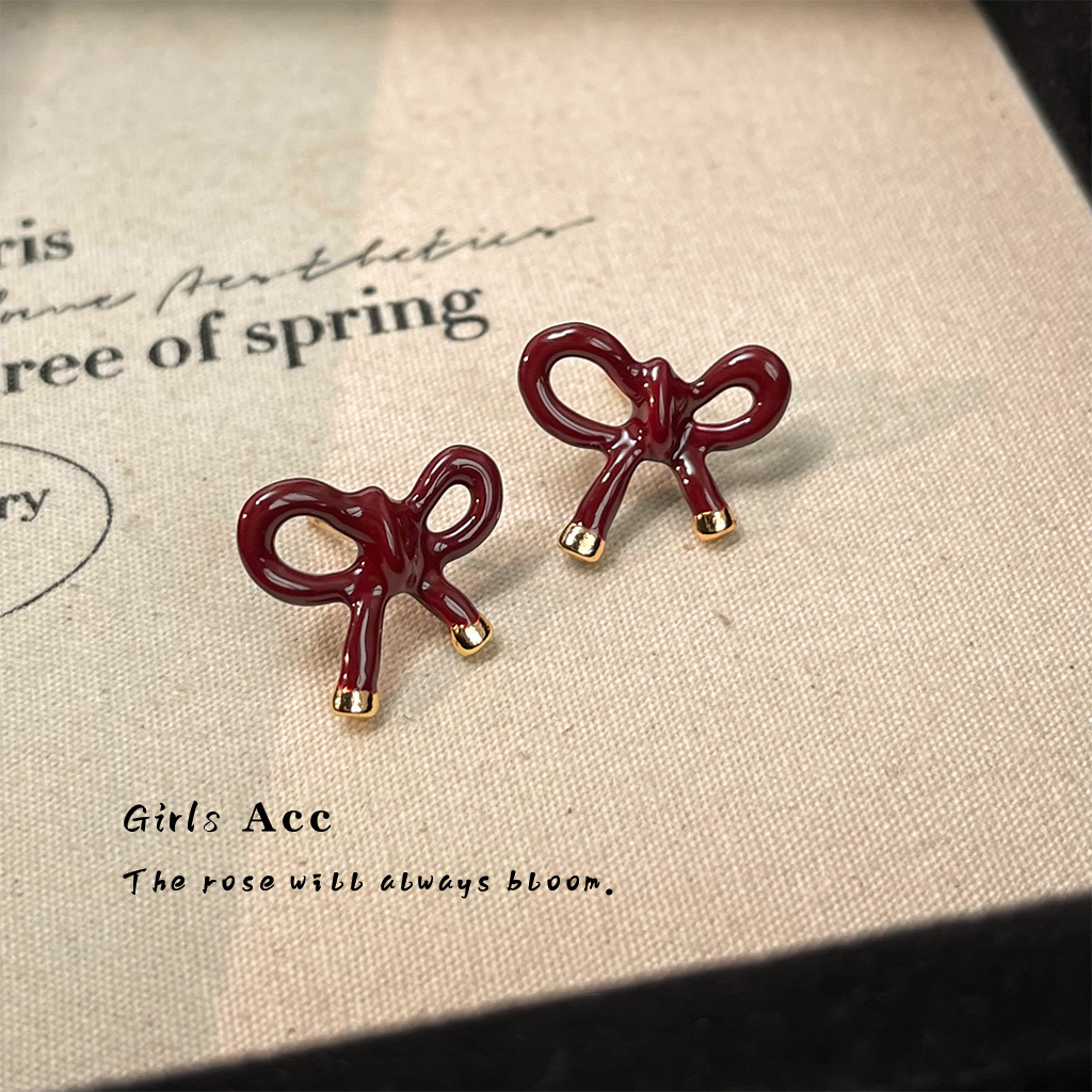 1_0001s_0009_耳语场景新水印