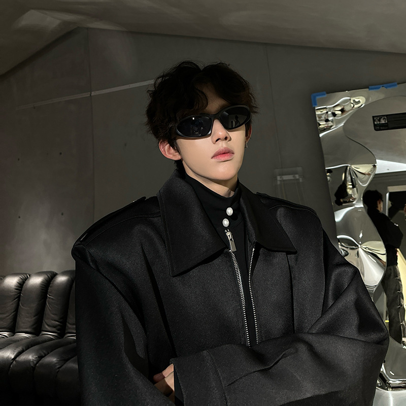 Shoulder pads