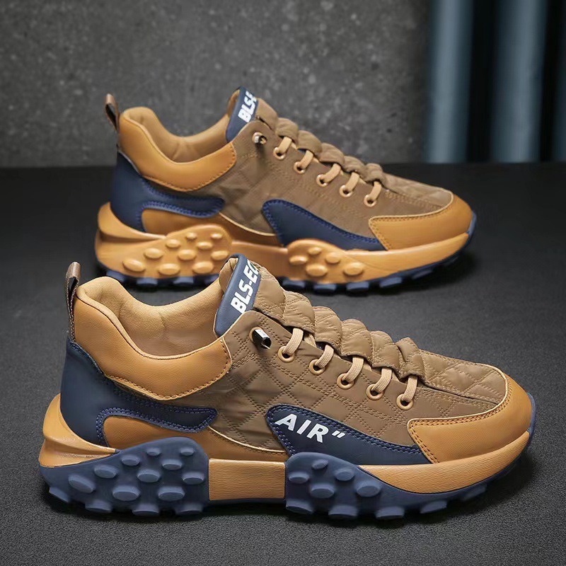sports fashionable classic sneakers