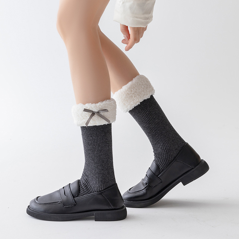 Peludo para niños invierno y otoño arco Lolita media calcetines lindas niñas calcetines de algodón cálido de cordero blanco