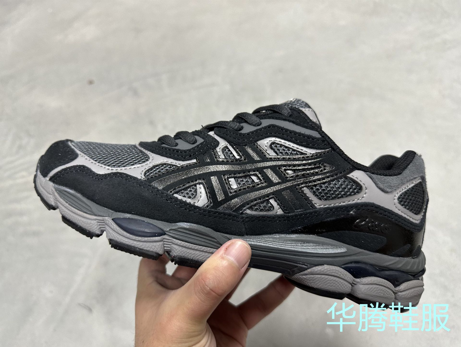 GEL-NYC 블랙 1201A789-020