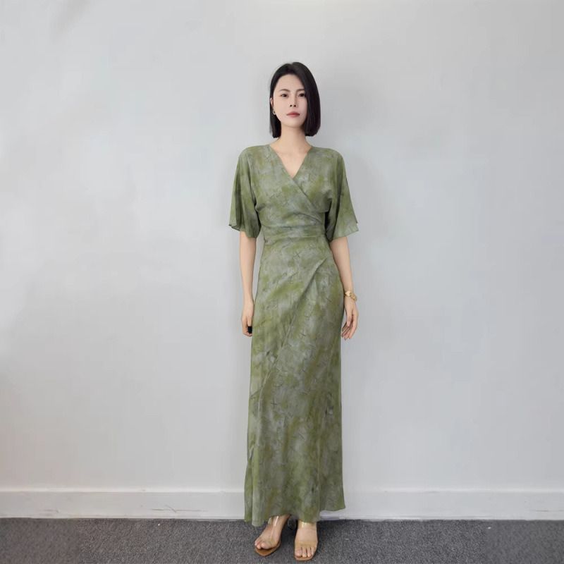 2026 Summer New Style Elegant and Graceful Imported Silk Crepe Wrap Waist Long Dress V-Neck Flowing Dress for Women