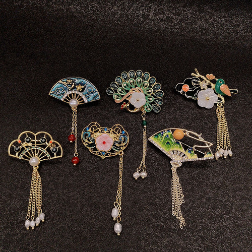 Ancient fan pipa brooch high-end niche corsage hairpin retro high-end pin clothing accessories wholesale women