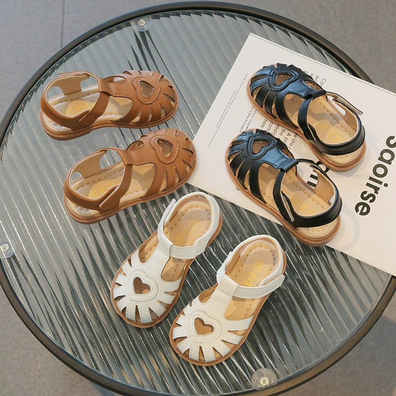 Детская Маленькая кожаная обувь с отверстиями в Корейском стиле, новые летние сандалии для девочек, детская обувь с мягкой подошвой и носком, Детская летняя обувь