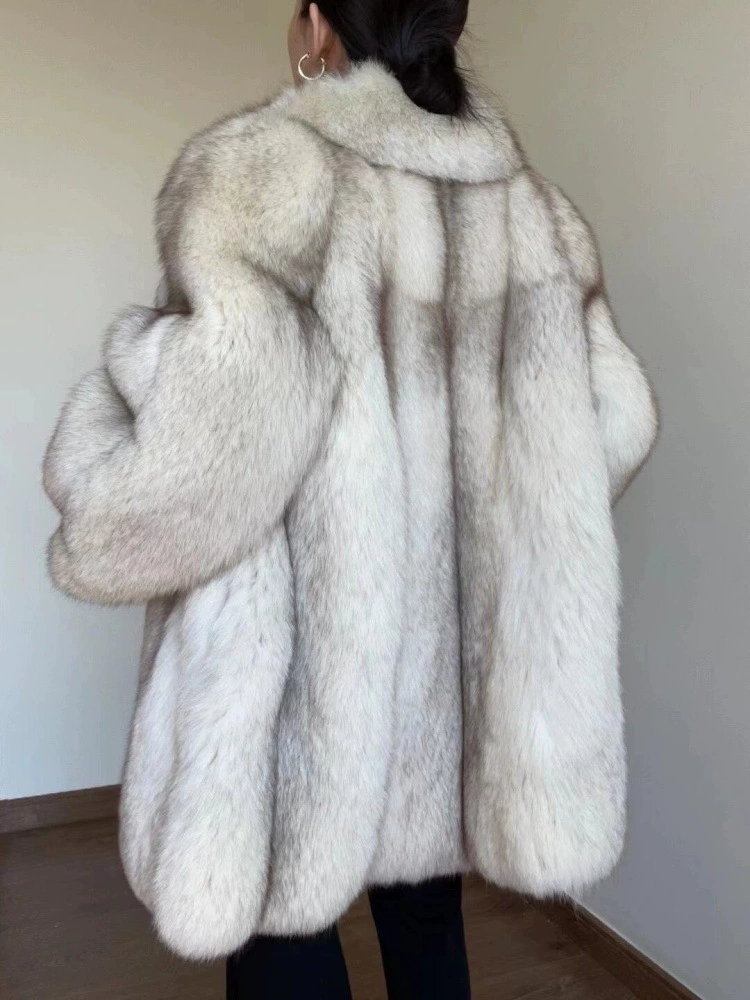 Шуба из меха лисы (Haining) женская, цельный мех, зимняя, бело-чёрное окрашивание, S–L