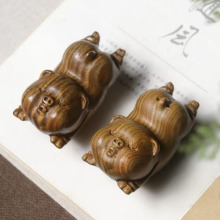 绿檀木质茶宠摆件可爱飞天小猪茶玩艺装饰实木雕刻猪文玩皮肤