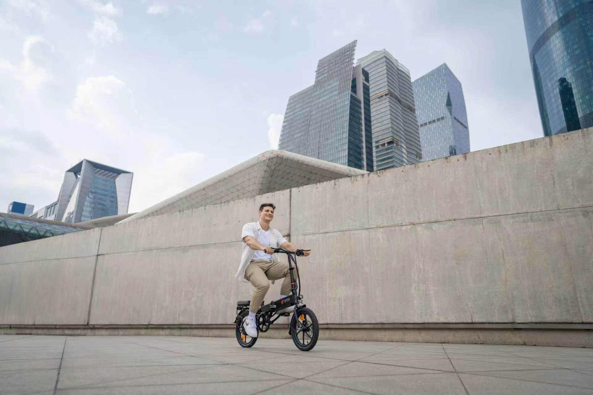 Cross-border wholesale from Dayu Factory: New lithium battery long-range folding electric assist bicycle for men and women
