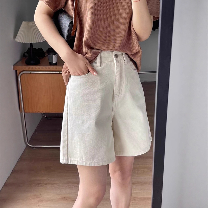 High-Waisted Plus-Size Women's Denim Shorts, Thin Summer Loose Fit, Large Size, Slimming White Straight Wide-Leg Shorts