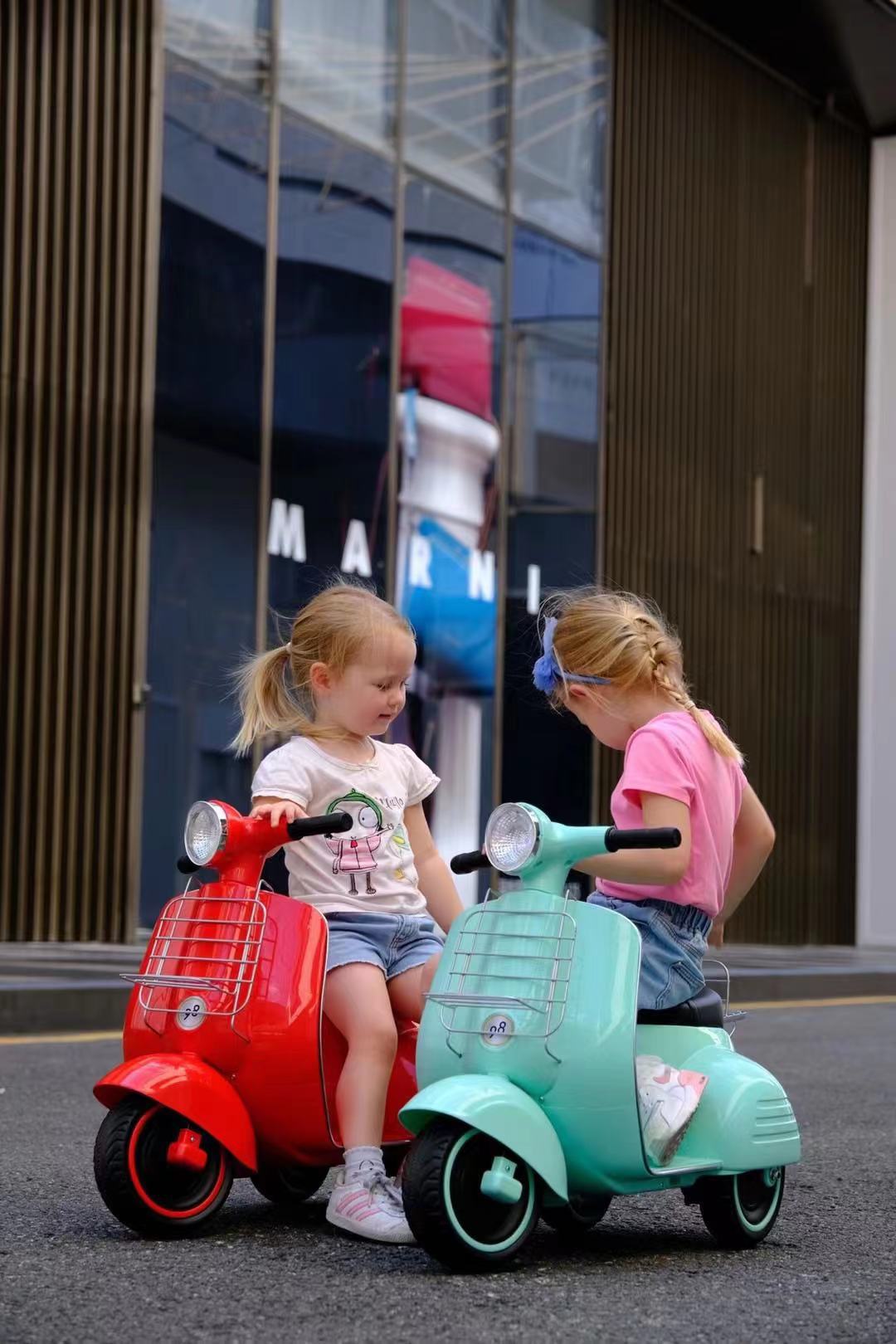 儿童摩托车可坐人