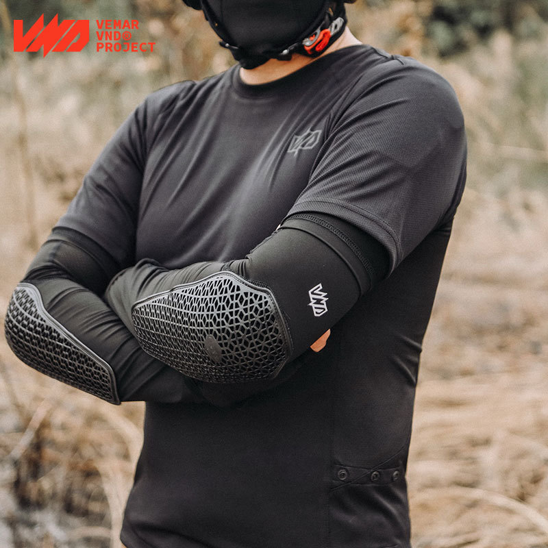Summer Motorcycle T-Shirt Short-Sleeved Riding Suit Breathable Quick-Drying Anti-Fall CE2 Protective Gear Motorcycle Base Layer Rider Equipment_voghion.com