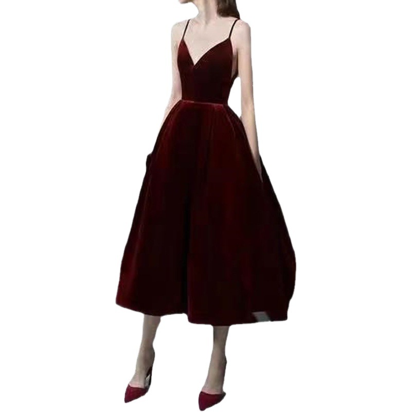 Nueva moda elegante estilo Socialite sin espalda Correa con cuello en V de media longitud vestido de color sólido vestido de banquete de las mujeres