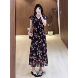 实拍大码女装黑色碎花长款连衣裙胖藏肉显瘦收腰感长裙女