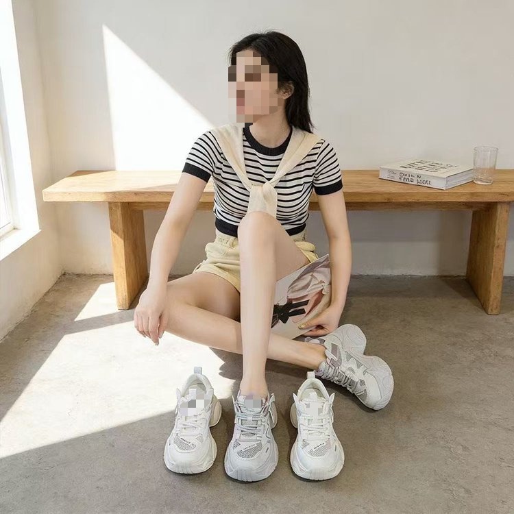 Zapatos de malla transpirables para mujeres 2026 verano nuevo retro calles fritas con suela gruesa aumentada zapatillas deportivas casuales ligeras