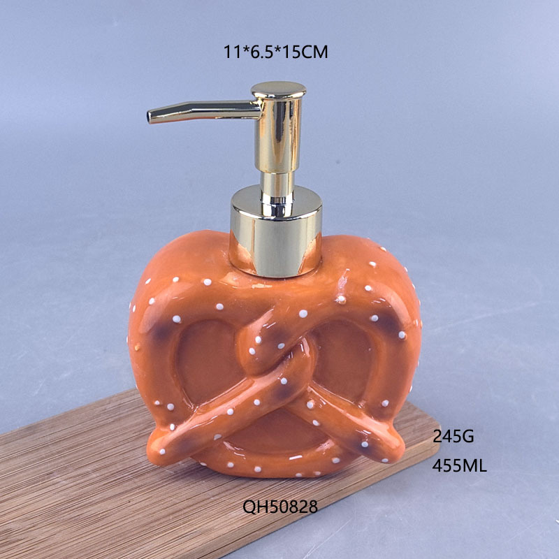 Customizado creativo encantador cerámico imitación de agua alcalina botella de baño lavabo desinfectante de mano cerámica artesanía